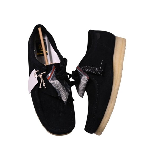 Clarks Originals x KITH x NY Mets Wallabee Shoes in Black Suede